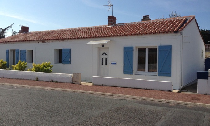 La Gueriniere Maison | Maison, jardin clos, plage 10 min, 2 clés, Wifi, borne véhicule électrique .
