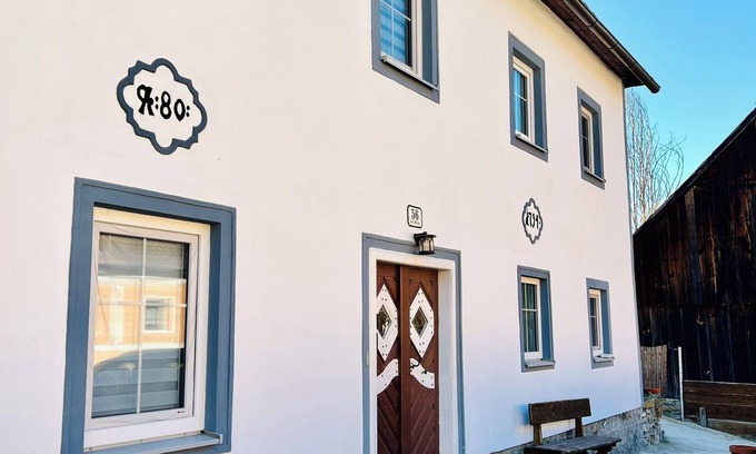 Weitra Appartement | House Erna. Charming accommodation in the historic old town of Weitra.