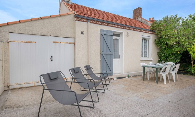 La Bernerie-en-Retz Chalet De Ski | Maison pour 5 à 350m de la plage