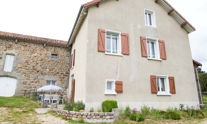Le Malzieu-Ville Maison | LZG047 - Gîtes de France 2 épis 5 pers à Verdezun