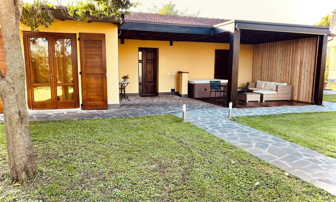 San Giuliano Terme Maison | House I Limori with garden and covered parking