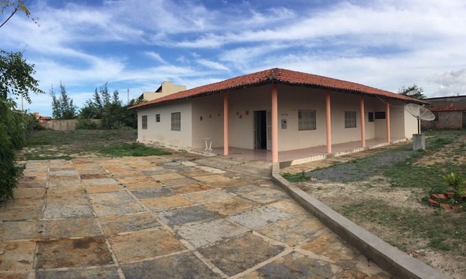 Coqueiro Maison | Maison à Coqueiro, avec 4 chambres, climatisation, douche électrique et puits