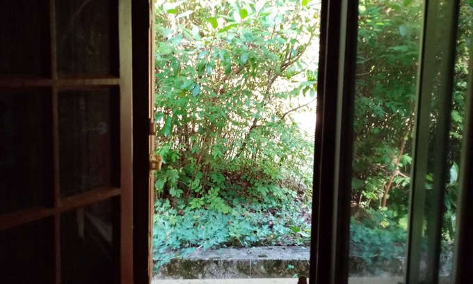 Saint-Julien-le-Petit Maison | Maison dans son grand écrin de verdure