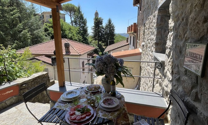 Sesta Godano Appartement | House in the woods 15 km from the 5 Terre