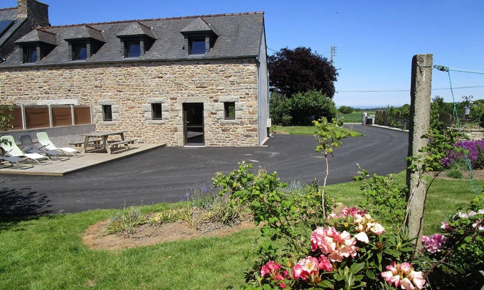 Lanhouarneau Maison | maison à la campagne, à 12 kms de la mer