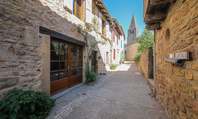 Puycelci Maison | MAISON AU COEUR DU VILLAGE - CALME - TERRASSE