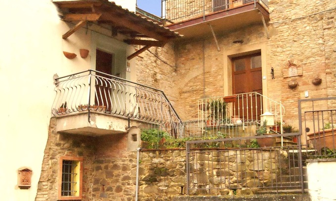 Chianni Maison | maison dans le village historique dans les collines toscanes
