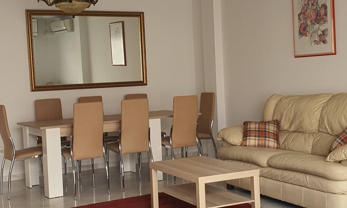 Tomares Maison | House in Tomares, next to Seville.
