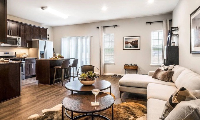 Lakewood Corner Estates Maison | House in Toms River 3 BD 2.5 BA 2,077 sqft