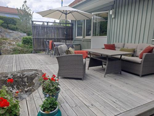 Trangsund Villa | House in Trångsund, 15 min south of Stockholm, free parking,