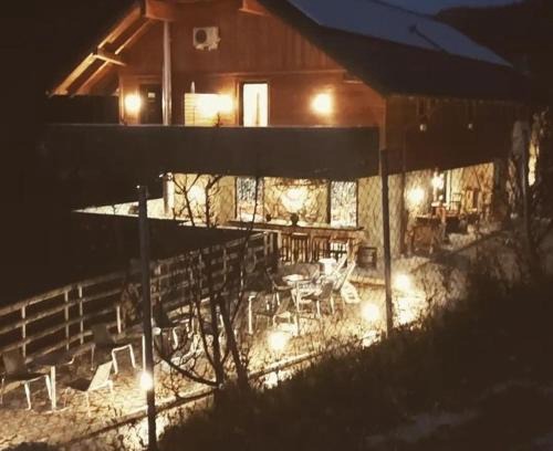 Hrastnik Maison | House Jaro
