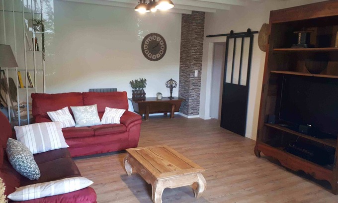 Saint-Maurice-d'Ibie Villa | MAISON LE VIEUX MURIER AVEC TERRASSE COUVERTE DE 50M²