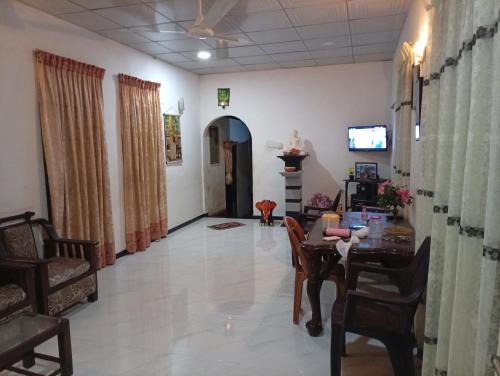 Kaduruduwa Maison | house