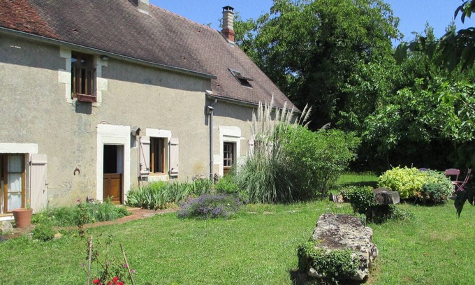 Lurcy-le-Bourg Maison | Maison 19ème siècle avec grand jardin, "Le Jardin de Zola", classée 3 étoiles
