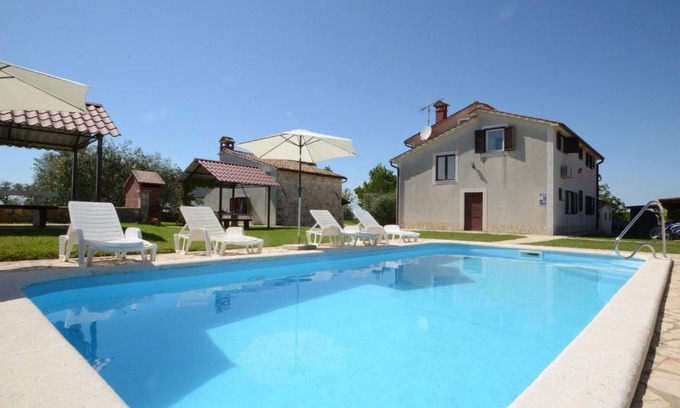 Lasici Maison | House Mariano
