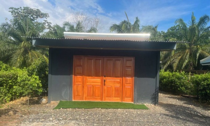 Parrita Appartement | House near beach, 2 persons, AC, wifi, modern, secure