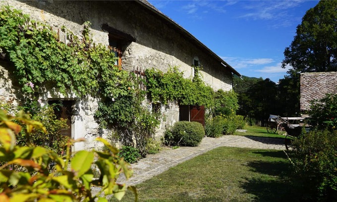 Roissard Maison | Maison de caractère du Trièves. 350m2 sur 5000 m2 de parc arboré
