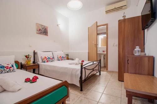 Old Quarter Appartement | House of Flowers near Beach 2