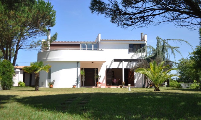 Esmoriz Maison | Plage et jardin de House of Joy
