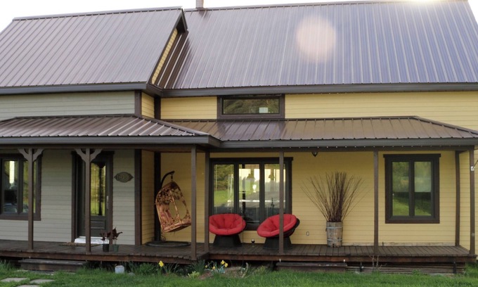 Marston Maison | MAISON DU MONT-MÉGANTIC