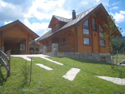 Bostanj Chalet De Ski | House of Nature Tajhte