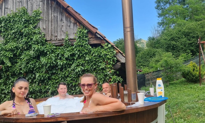 Ocolis Maison | House of Rei with Hot tube