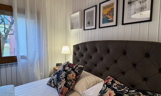 Spinea Maison | House of the Apricot trees - independent house/ free parking
