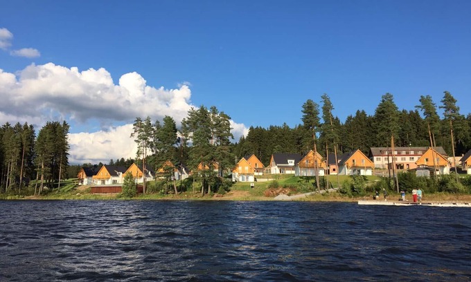 Lojzova Paseka Maison | MAISON SUR LE LAC AVEC ACCÈS DIRECT AU LAC
