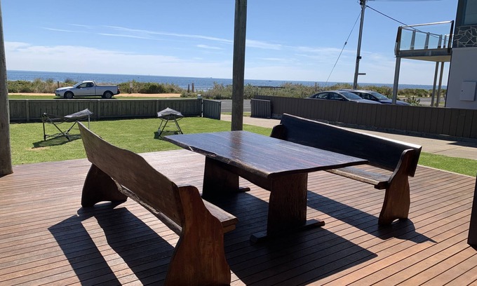 Portarlington Maison | House on the beach with the most amazing views