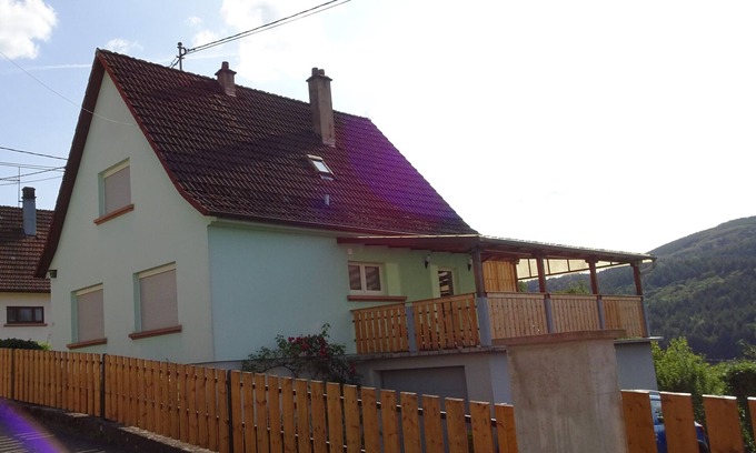 Rothau Maison | Maison sur les hauteurs du village, vue dégagée et au départ des randonnées