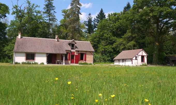 Selles-Saint-Denis Maison | Maison, Selles Saint-Denis