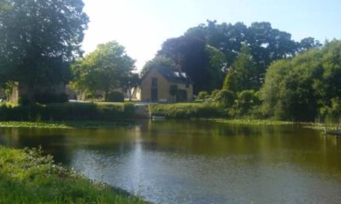 Acigne Maison | Rennes maison de charme au bord d’un étang