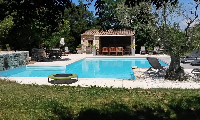 Laval-Saint-Roman Maison | Maison en pierre trés calme