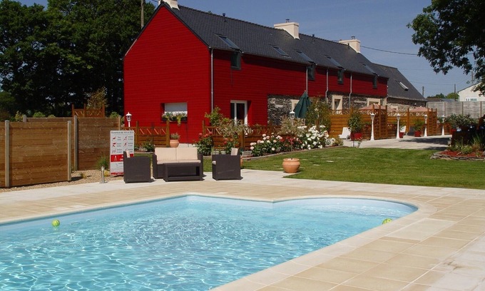 Saint-Thois Cottage | "LES MONTAGNES NOIRES " Gite De La Garenne Des Renards