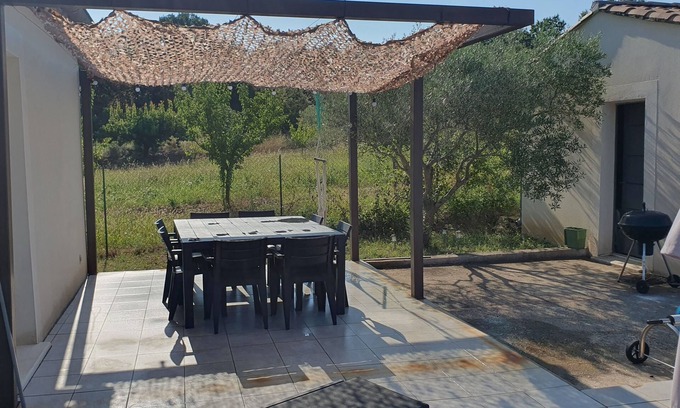 Saint-Paulet-de-Caisson Villa | Maison avec piscine et balançoire à 10 min de l'Ardèche et à 1h de la plage