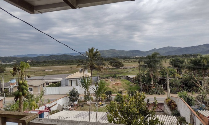 Governador Celso Ramos Maison | House with pool