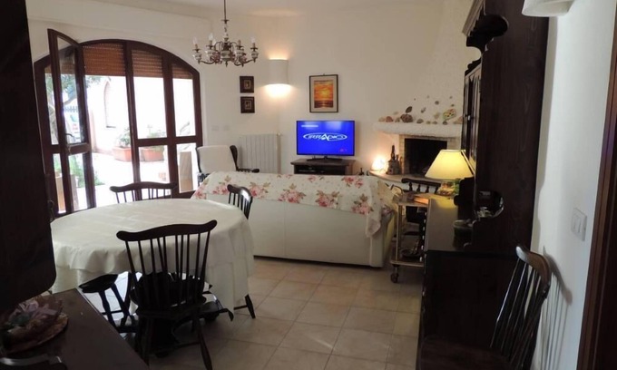 Torre Grande Appartement | Maison avec jardin de 2 chambres, 2 salles de bain, à 50 mètres de la plage
