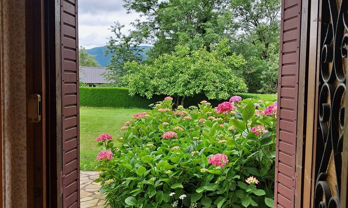 Attignat-Oncin Maison | House with beautiful view and quiet location