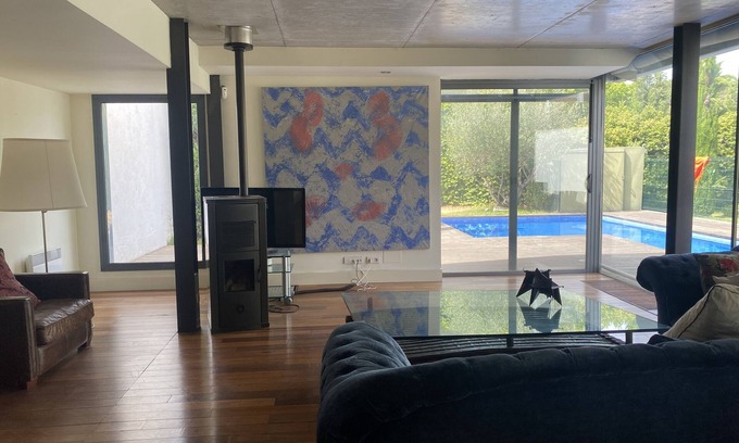 Girona Maison | House with garden and pool 5 minutes from Girona