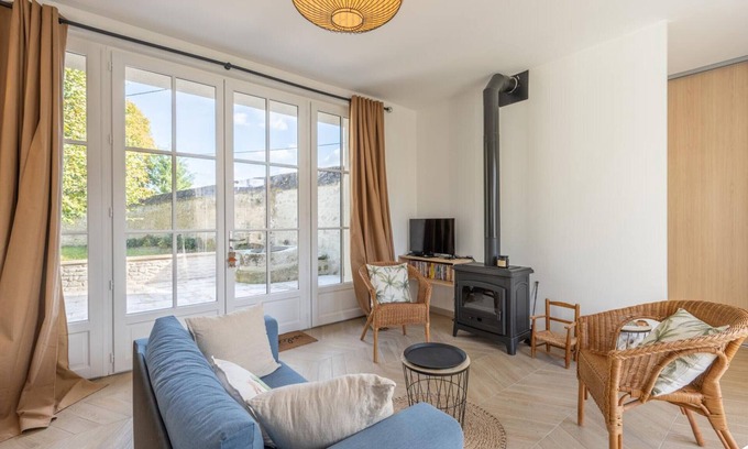 Rethondes Cottage | Maison avec jardin, cheminée, wifi et animaux acceptés