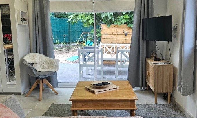 Orly Maison | House with garden /free parking *SELF-CARRIER* -10 min from Orly Airport