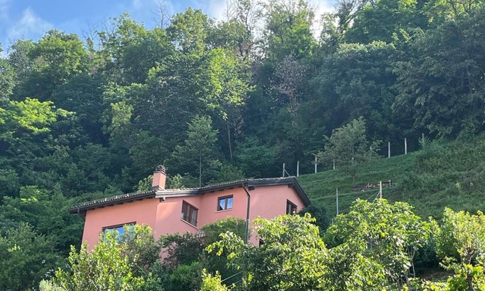 Mendrisio Maison | House with garden in the old town of Mendrisio for summer 2025