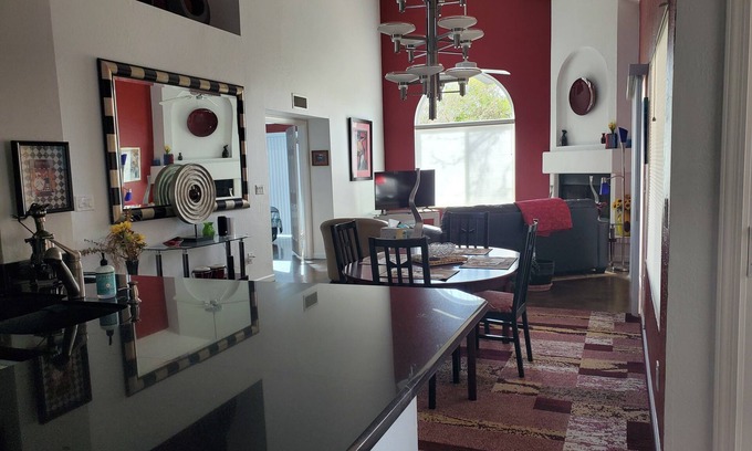 Red Mountain Ranch Maison | House with great open spaces - inside and out.