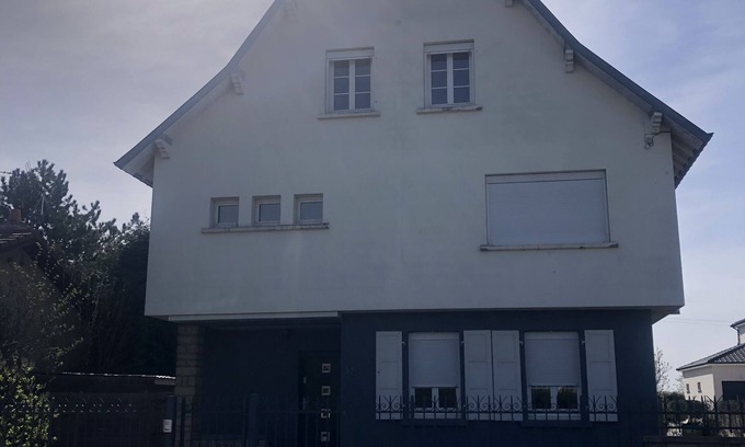 Pommerieux Maison | Maison avec Piscine Chauffée et Salle de jeu