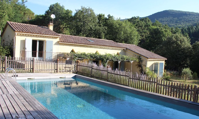 Lasalle Maison | Maison avec piscine chauffée dans le Val d’Emeraude