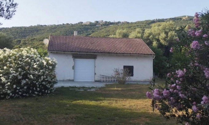 Rogliano Maison | Maison avec grand jardin, proche de la mer et toutes commodités. Idéal familles