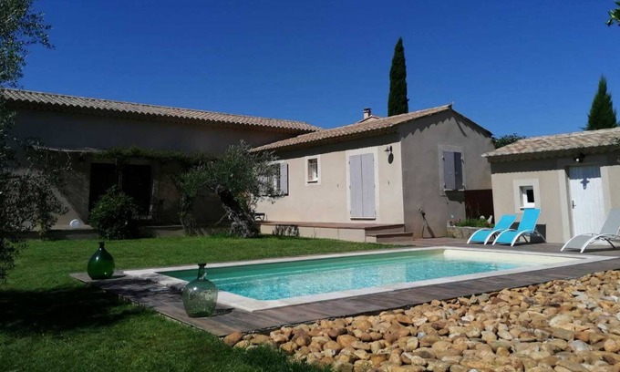 Maubec Villa | House with pool in Maubec, Luberon Area 6 persons