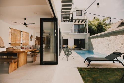 Bacocho Maison | House with private pool, walking distance to beaches & restaurants