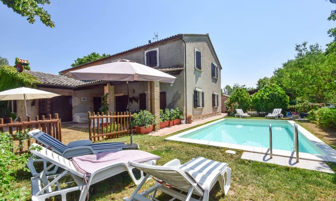 Allerona Maison | House with private/fenced pool on the Tuscany-Umbria border. 16km from Orvieto
