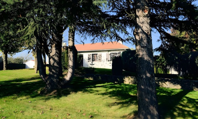 Saint-Mesmin Maison | HOUSE * WITH PRIVATE SPA/SAUNA, 20 MINUTES FROM PUY DU FOU